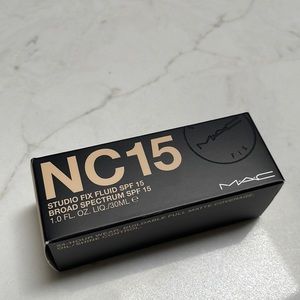 Studio Fix Fluid SPF 15